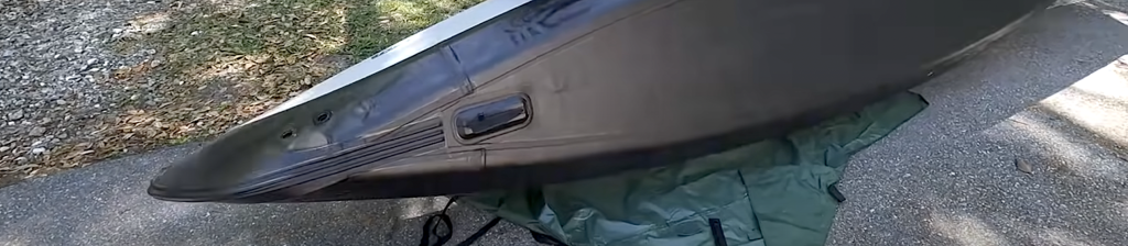 Oppustelig havkajak med fast finne