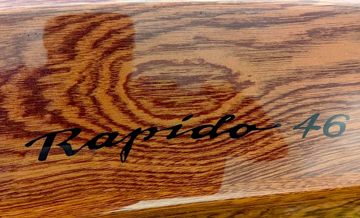 Struer Nelo kajak i træ og kulfiber