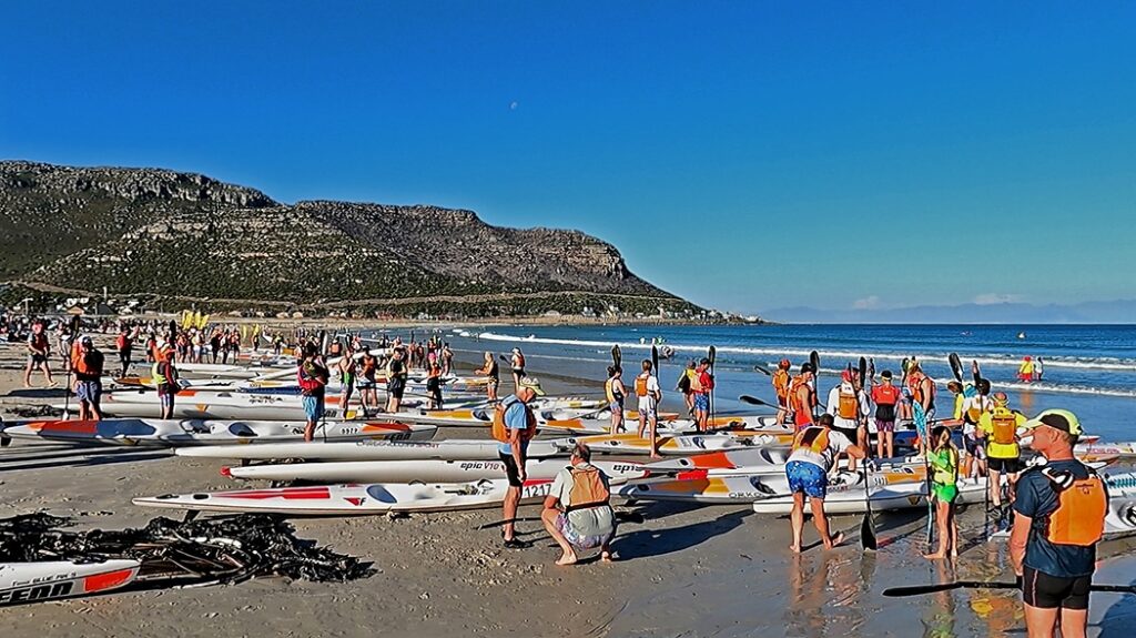 Stranden før et af de berømte Seadog Race ved Fish Hoek